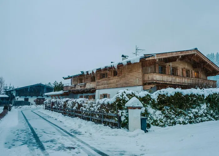 Family Hideout شقة